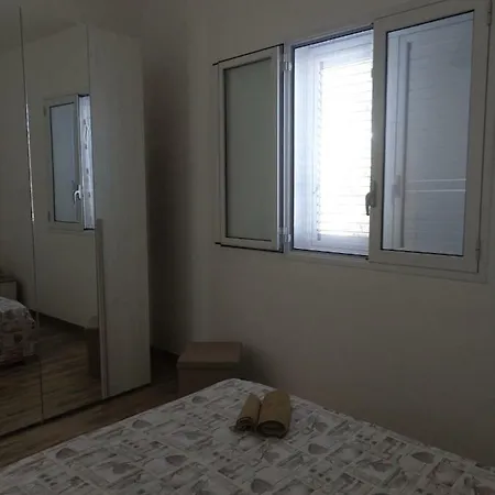 Relais Simonetta With Descent To The Sea فيلة فونتاني بيانكي